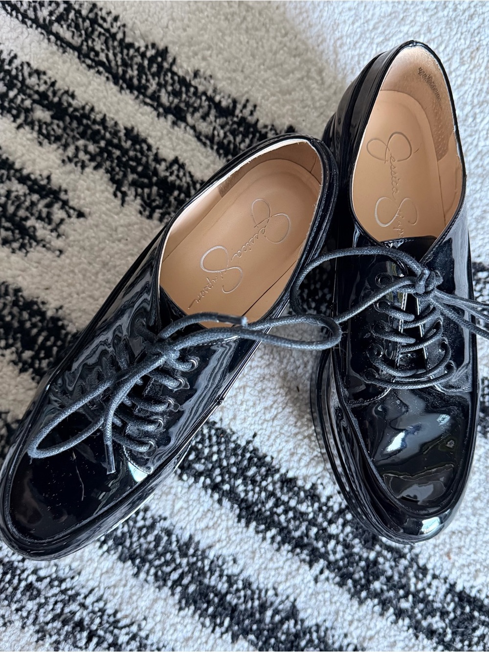Jessica Simpson Black Patent Lace-Up Derby Oxfords 8.5